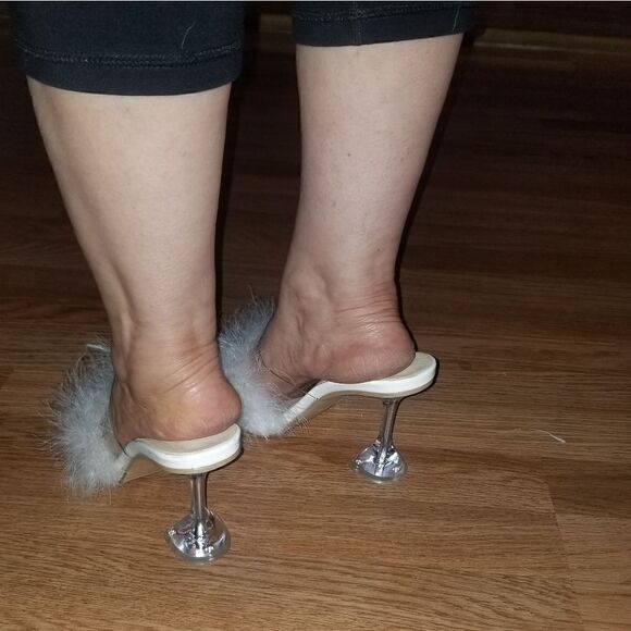 FEATHERED HEELED MULES WHITE PRINCES SHOES 7.5 - Picture 5 of 11